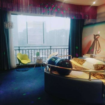 毕节浪漫满屋主题公寓酒店提供图片