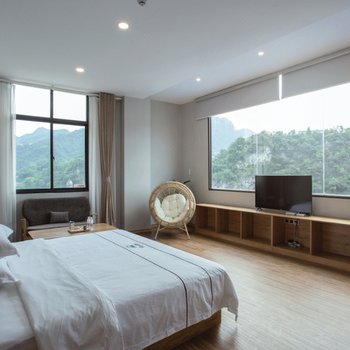 长阳依山傍水酒店