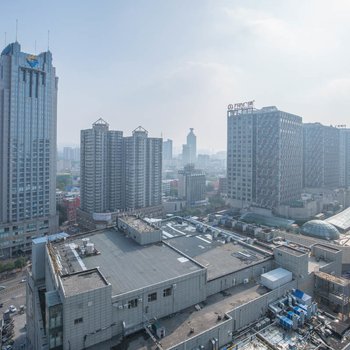 济南泉城广场芙蓉街服装设计师的家公寓(共青团路分店)酒店提供图片