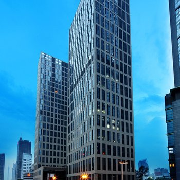 一呆公寓(广州东站保利中汇店)