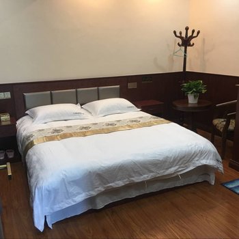 秭归人在旅途商务宾馆
