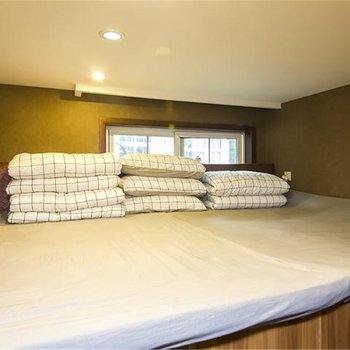 重庆小海家的全国连锁别墅(财富东路店)酒店提供图片