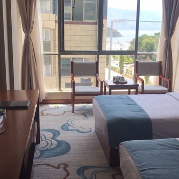 抚仙湖三湖酒店