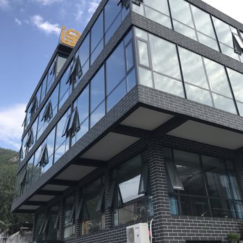 云台山途牛乐居酒店