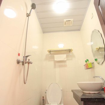 ���Ƹ�ɽˮ�˼ұ��ݾƵ��ṩͼƬ