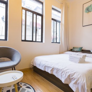 上海遥的小天地复式酒店提供图片