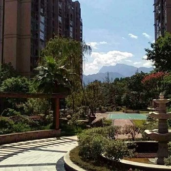 峨眉山市爱e家酒店式家庭公寓(食为天美食街店)酒店提供图片