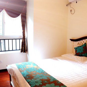 自贡自贡繁华街区南湖国际普通公寓(龙汇南街店)酒店提供图片