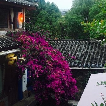 丽江小镇时光客栈(原闲云居客栈)