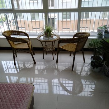 甘泉郝振清公寓酒店提供图片