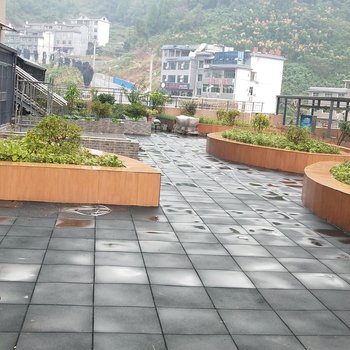 凤凰金辉民宿酒店提供图片