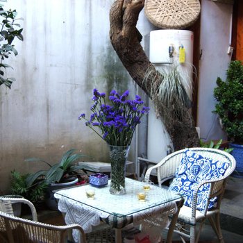 阆中何家院家庭客栈酒店提供图片
