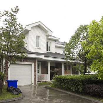 重庆小海家的全国连锁别墅(财富东路店)酒店提供图片