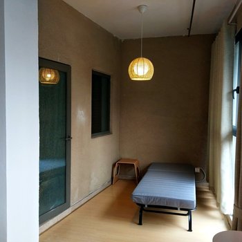 重庆九屋新启公寓(嘉滨路化龙桥分店)酒店提供图片