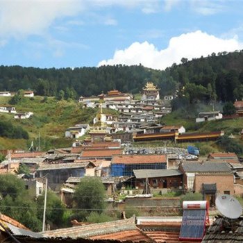 碌曲郎木寺雪山客栈酒店提供图片