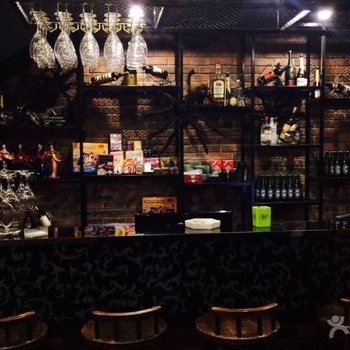 曼派壹号主题轰趴馆(南京尚东花园店)