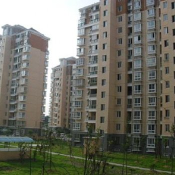 开心住房连锁公寓(上海东源丽晶三店)