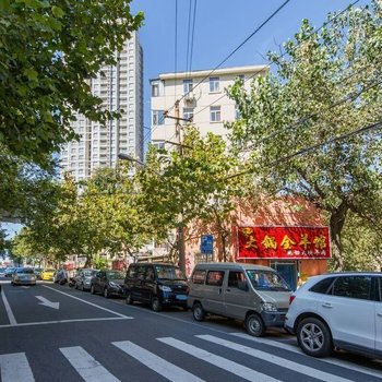 青岛金沙滩啤酒节浪漫小屋(东平路店)酒店提供图片