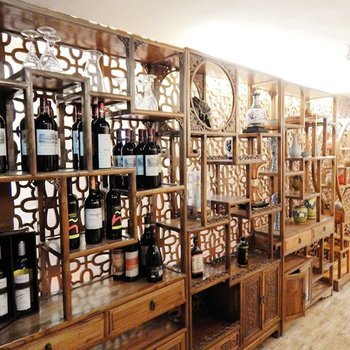 尚俭太空舱酒店(龙首原地铁站店)