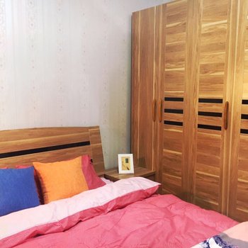 �ɶ�Ks House ̫�����ԵĶ���С����ͨ��Ԣ�Ƶ��ṩͼƬ