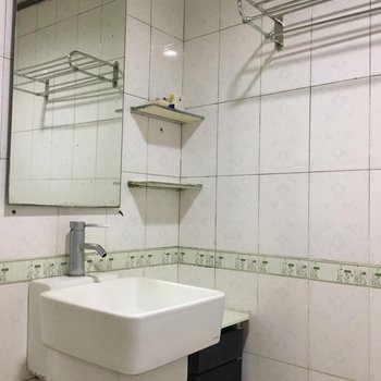 湛江浪漫温馨之家普通公寓酒店提供图片