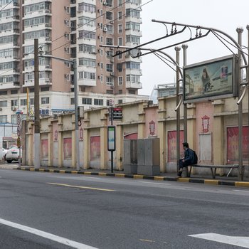 上海Go Native班玛家普通公寓(河南南路1009弄分店)酒店提供图片