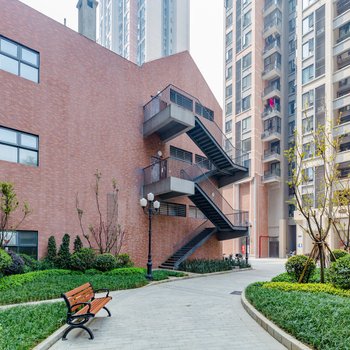 成都晴天娃娃家普通公寓酒店提供图片