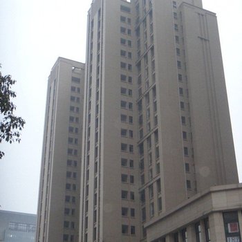 依人酒店式公寓(成都火车南站店)