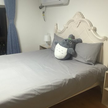 上海龙猫大师的家复式酒店提供图片