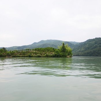 衢州蓝庭湖畔居度假村酒店提供图片