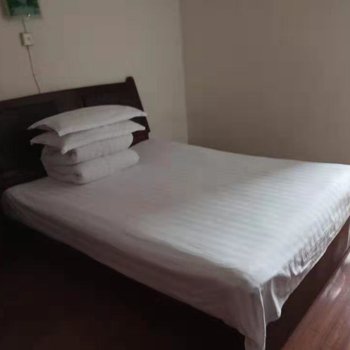 伊春留给纪念馆公寓酒店提供图片