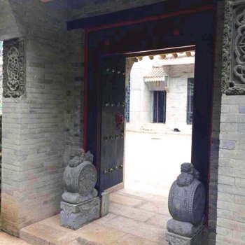 西安翠华山天池游客驿站