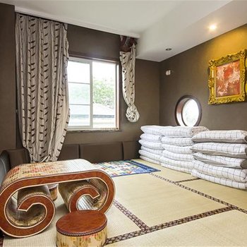 重庆小海家的全国连锁别墅(财富东路店)酒店提供图片