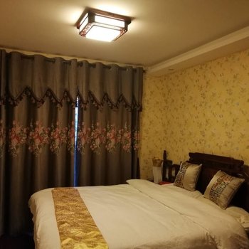 重庆凤窠—重庆工商大学交通大学+3号轨+国风公寓(回龙路分店)酒店提供图片