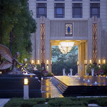 广州KC-HOUSE特色民宿(官堂镇东路分店)酒店提供图片