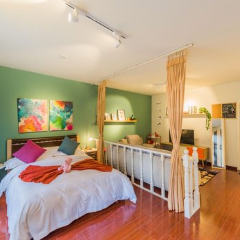 斑斓家民宿(成都春熙路太古里店)酒店提供图片