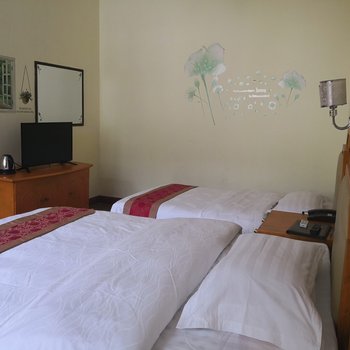 桂林阳朔华大酒店式公寓(徐悲鸿故居陈列馆分店)
