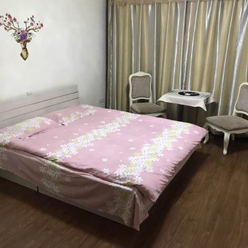 沈阳糖果公寓日租(辽宁古生物博物馆分店)
