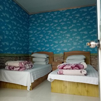 乌兰春光小院住宿