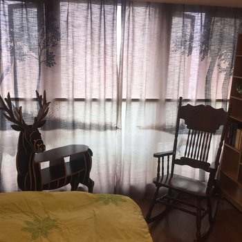 重庆重庆温馨复式花园公寓(九点利时尚街店)酒店提供图片