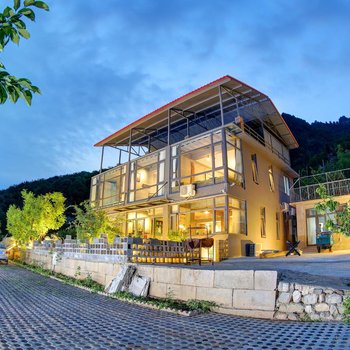 北京逸境·伴山民宿