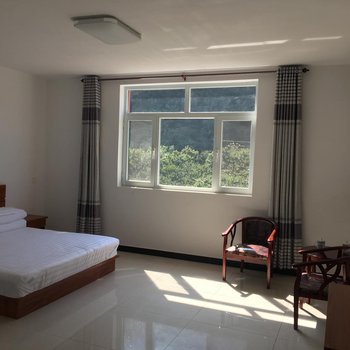 兴隆军浩农家院