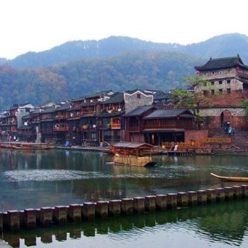 凤凰一游一遇客栈酒店提供图片