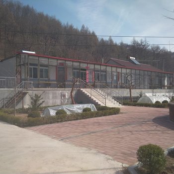 凤城张家庭院民宿