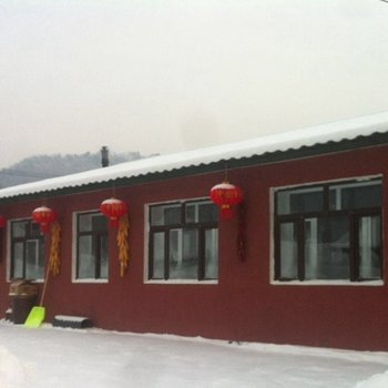 哈尔滨雪谷穿越驴友大本营