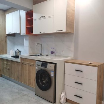 开封向上的小丑妞公寓酒店提供图片