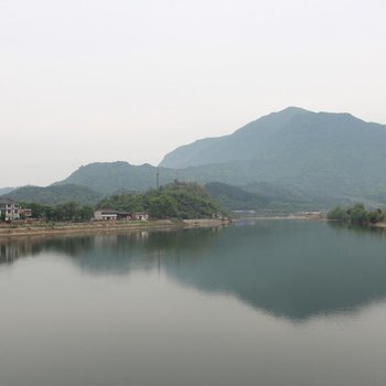 龙虎山圣井山庄酒店提供图片