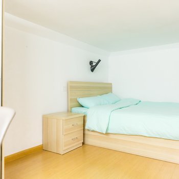 上海上海栖宿上海中心店(愚园路店)酒店提供图片