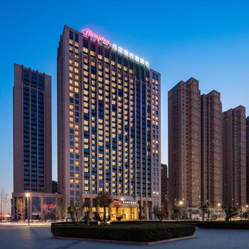 东海水晶城希尔顿欢朋酒店