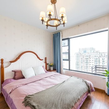 凉山Locals路客·凉山西昌市A01舍公寓(南坛村分店)